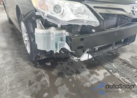 2013 Toyota Camry Le z USA, uszkodzony, nr VIN 4T4BF1FK8DR288601